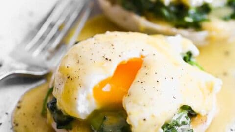 https://tastesbetterfromscratch.com/wp-content/uploads/2014/04/Eggs-Florentine-9-480x270.jpg