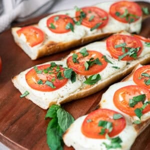 This easy Caprese Toast recipe is made in just 5 minutes with simple, fresh, high quality ingredients. It's delicious and affordable!