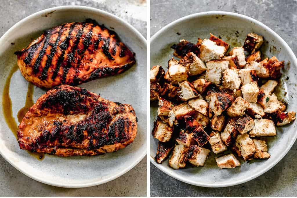 Un collage de deux images de poulet BBQ grillé fraîchement sorti du gril, puis découpé pour les tacos.