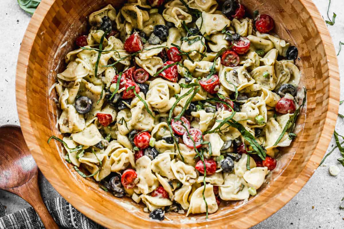 Pesto Tortellini is cheesy, herby, and perfect for a quick dinner that feels like comfort food.