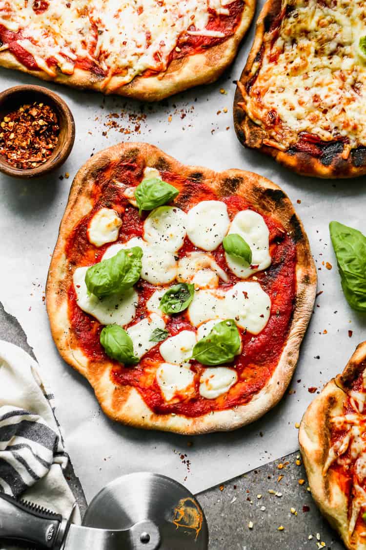 A simple grilled pizza you can make outdoors for a fun, flavorful dinner right at home for summer date nights.