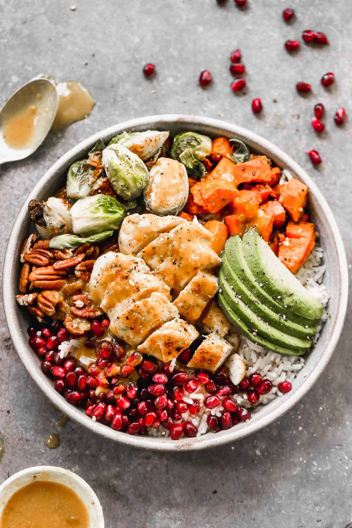 This Harvest Bowls recipe gives you a nourishing, flavor-packed bowl with chicken, veggies, and coconut curry sauce.