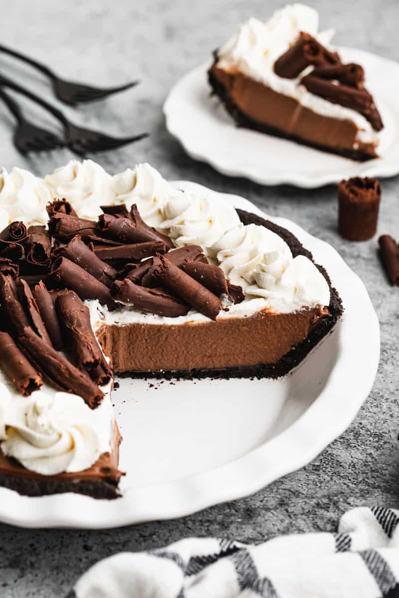 This Chocolate Cream Pie is silky, decadent, and made it's gluten-free with gluten free chocolate sandwich cookies.