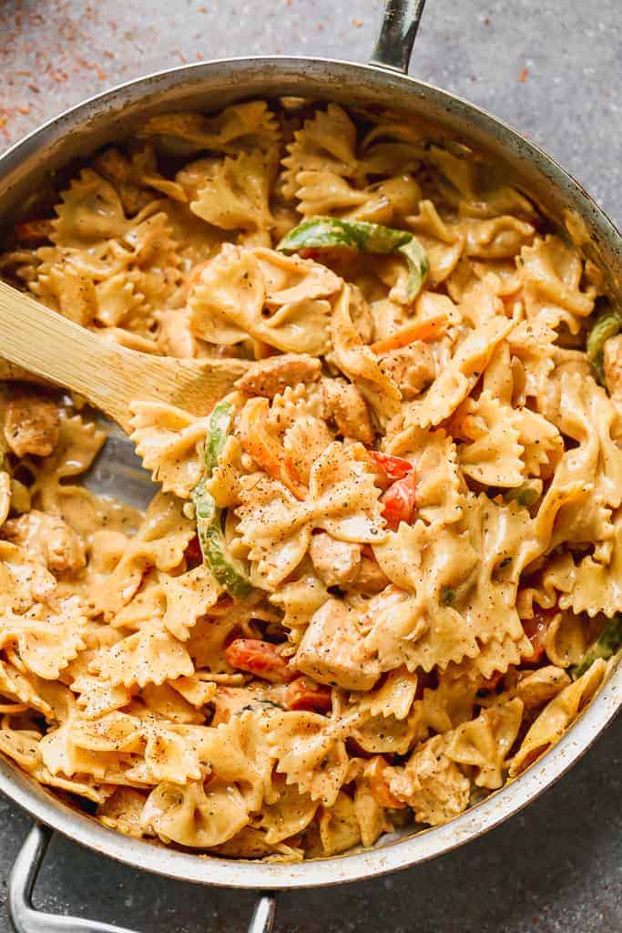 Cajun Pasta is a quick, comforting dinner that makes Mardi Gras at home feel extra fun and flavorful.