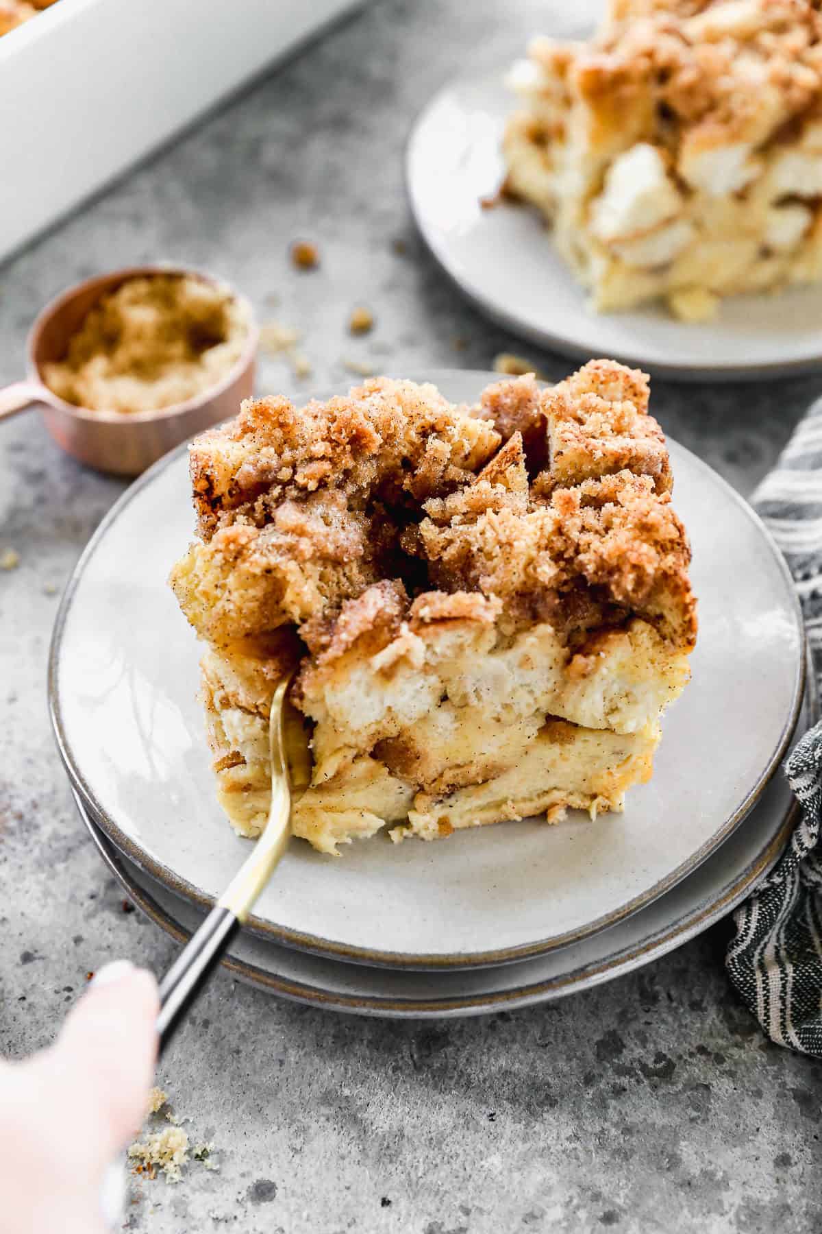 This French Toast Casserole is a cozy, crowd-friendly brunch idea that tastes like a holiday treat.