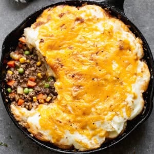Cottage Pie is a cozy make ahead dinner that is perfect for a comforting St Patricks Day meal.