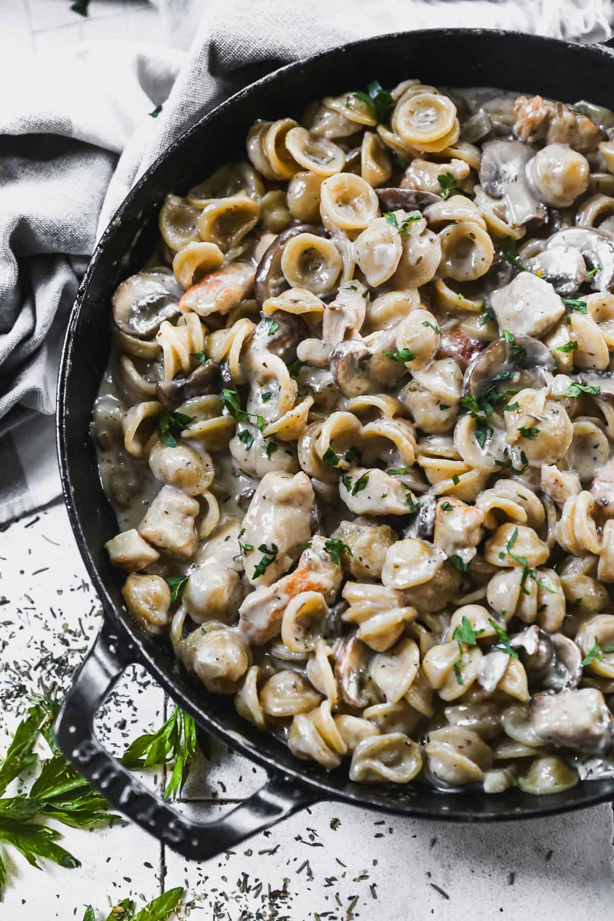 Chicken Marsala: A comforting, restaurant-style chicken dinner that’s ideal for hosting when a rich sauce is the main attraction.