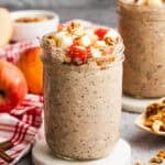 These Apple Cinnamon Overnight Oats are easy to prep in only 5 minutes and is the perfect breakfast for Fall!